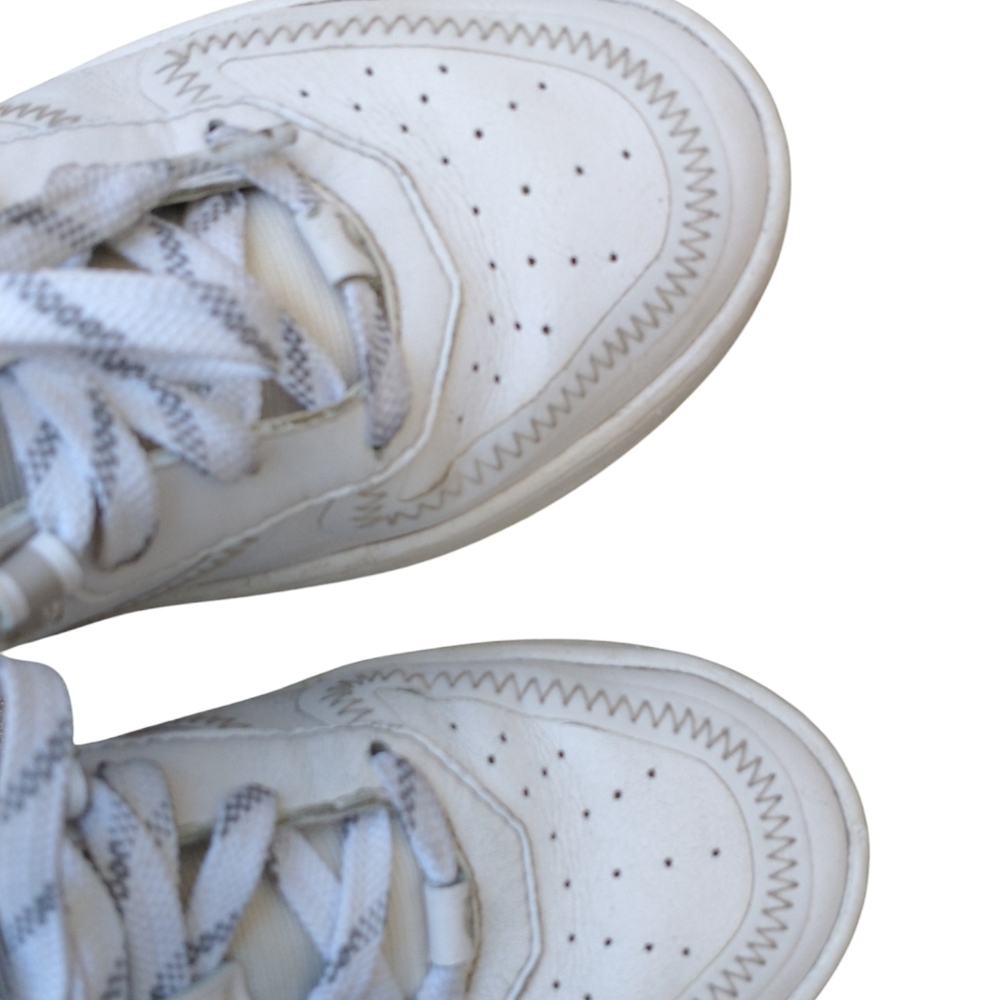 Coach Women's Sneakers. Size-6B - Picture 5 of 13
